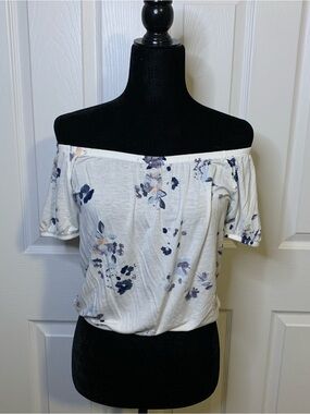 Arizona Off-Shoulder White Floral Blouse